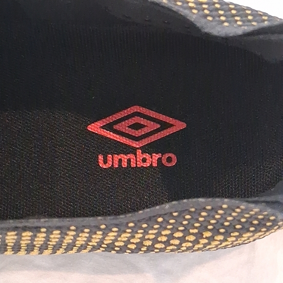 Umbro Black and Gold Athletic Soccer Shoes main image 11